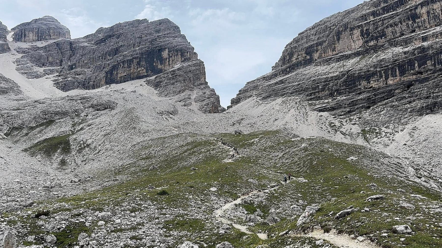 Dolomites ridgeline on Alta Via 1