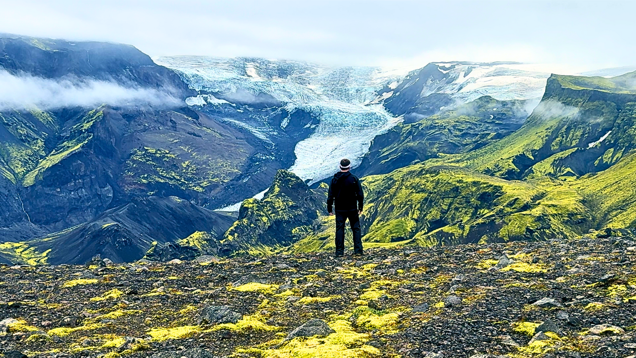 Fimmvörðuháls trail in Iceland