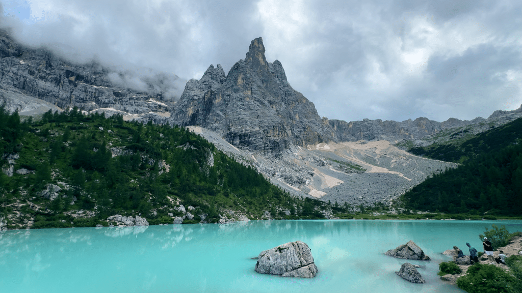 Lago di Sorapis Dolomites scenery
