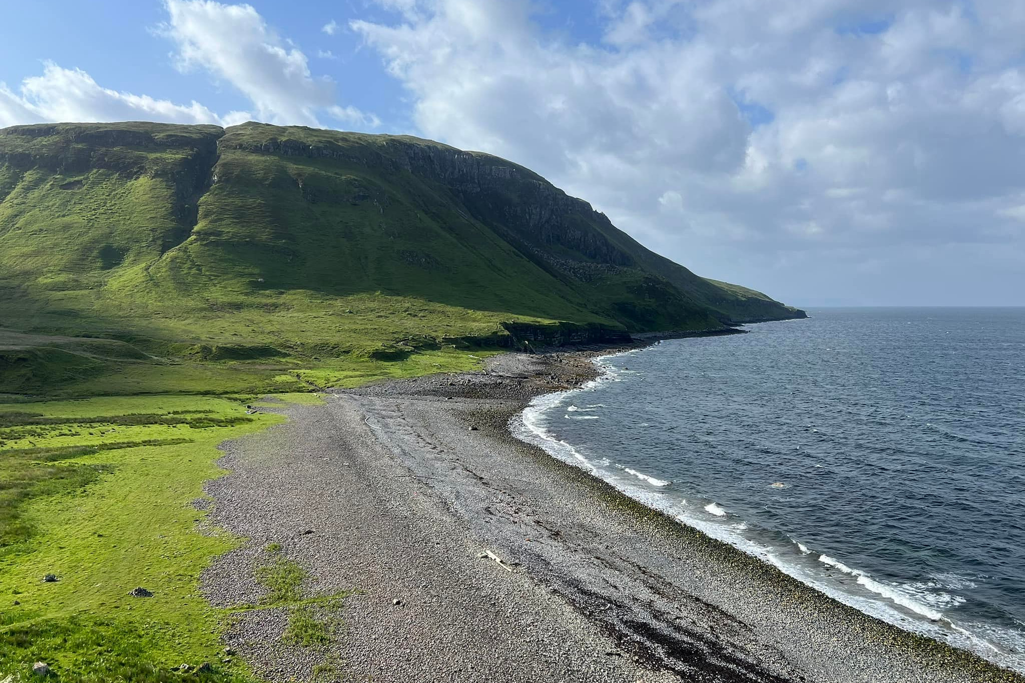 Coastal beach and cliffs on the Skye Trail