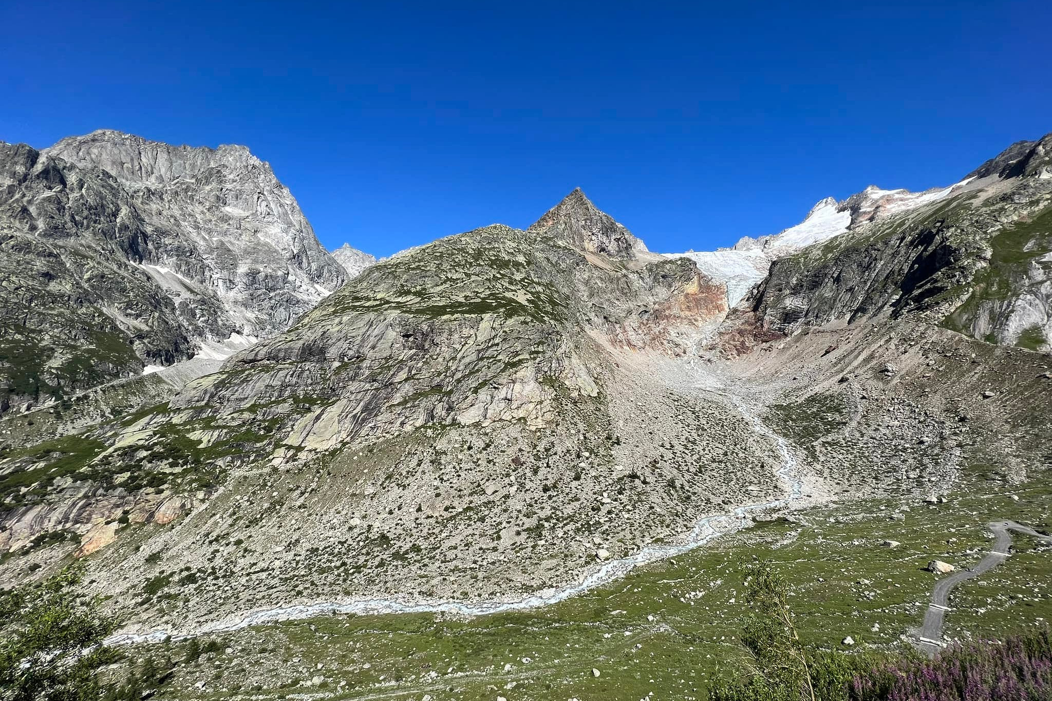 Glacier valley on the Tour du Mont Blanc